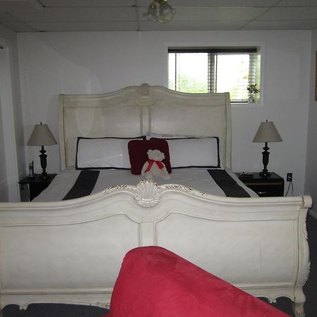 Casey'S Bed & Breakfast Whitehorse Chambre photo