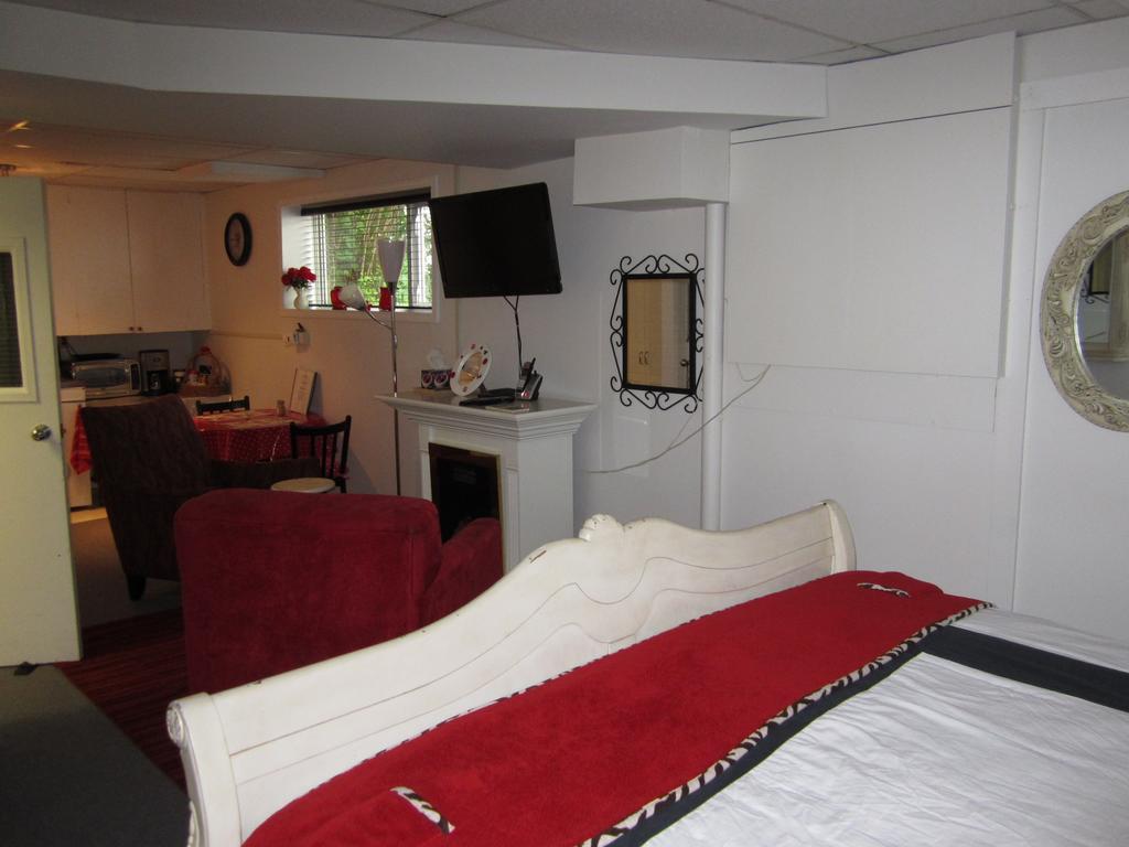 Casey'S Bed & Breakfast Whitehorse Chambre photo
