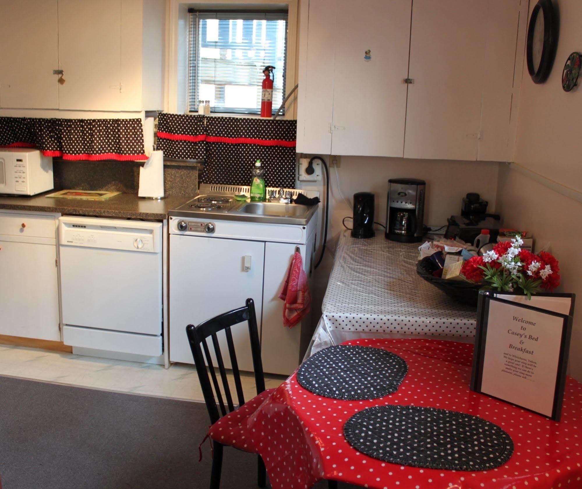Casey'S Bed & Breakfast Whitehorse Extérieur photo