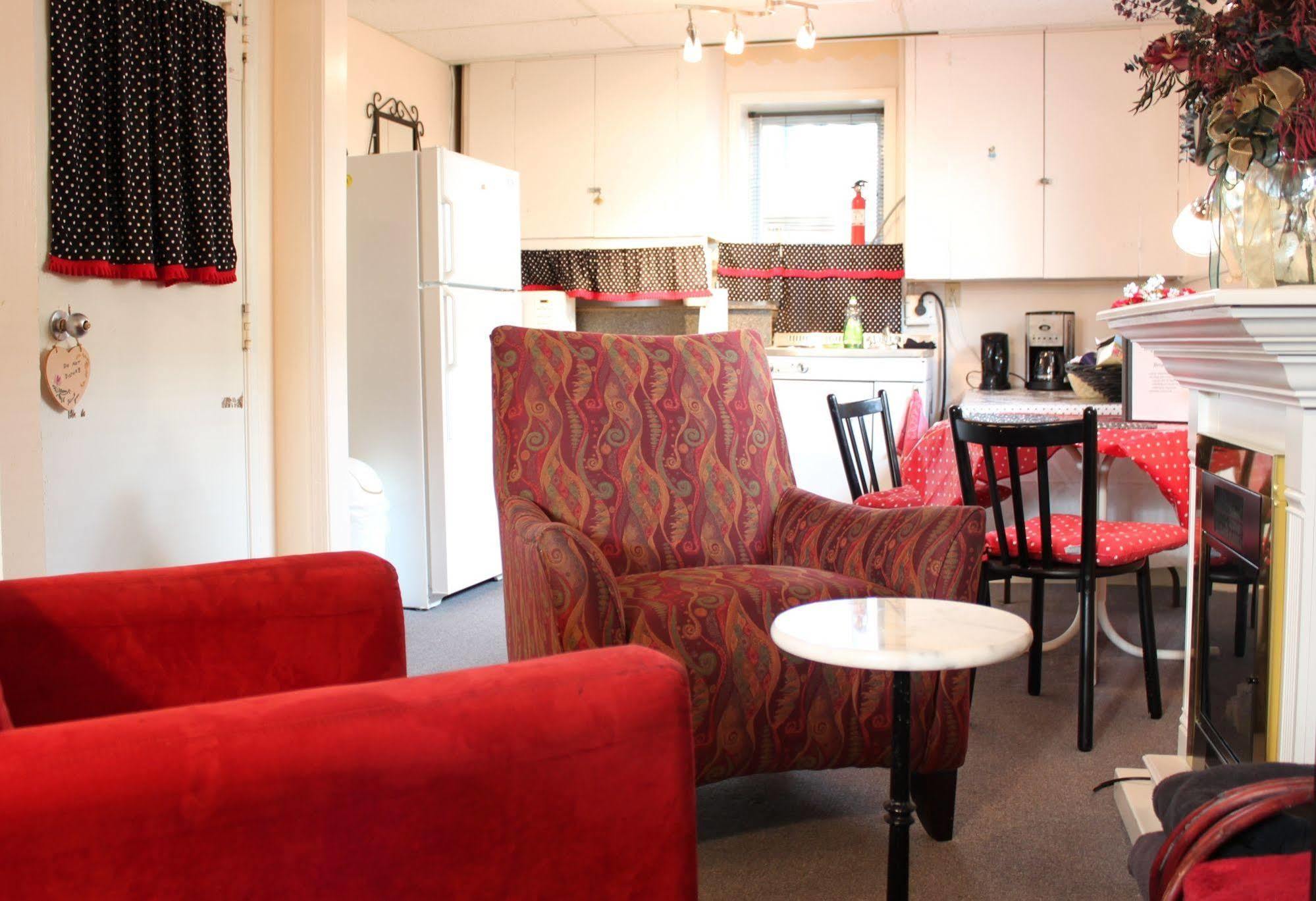 Casey'S Bed & Breakfast Whitehorse Extérieur photo
