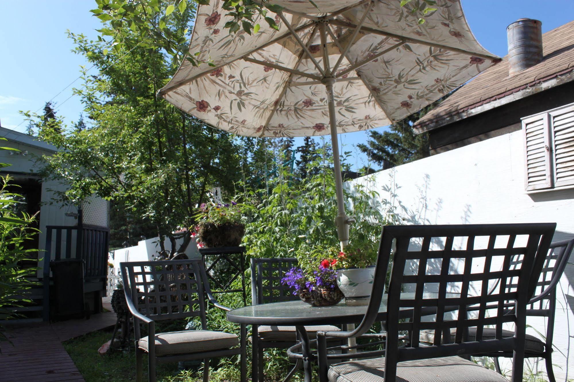 Casey'S Bed & Breakfast Whitehorse Extérieur photo