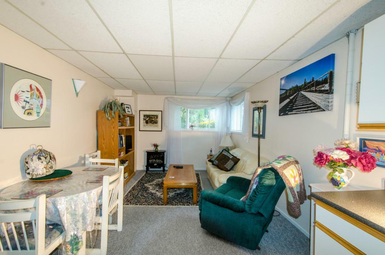 Casey'S Bed & Breakfast Whitehorse Extérieur photo